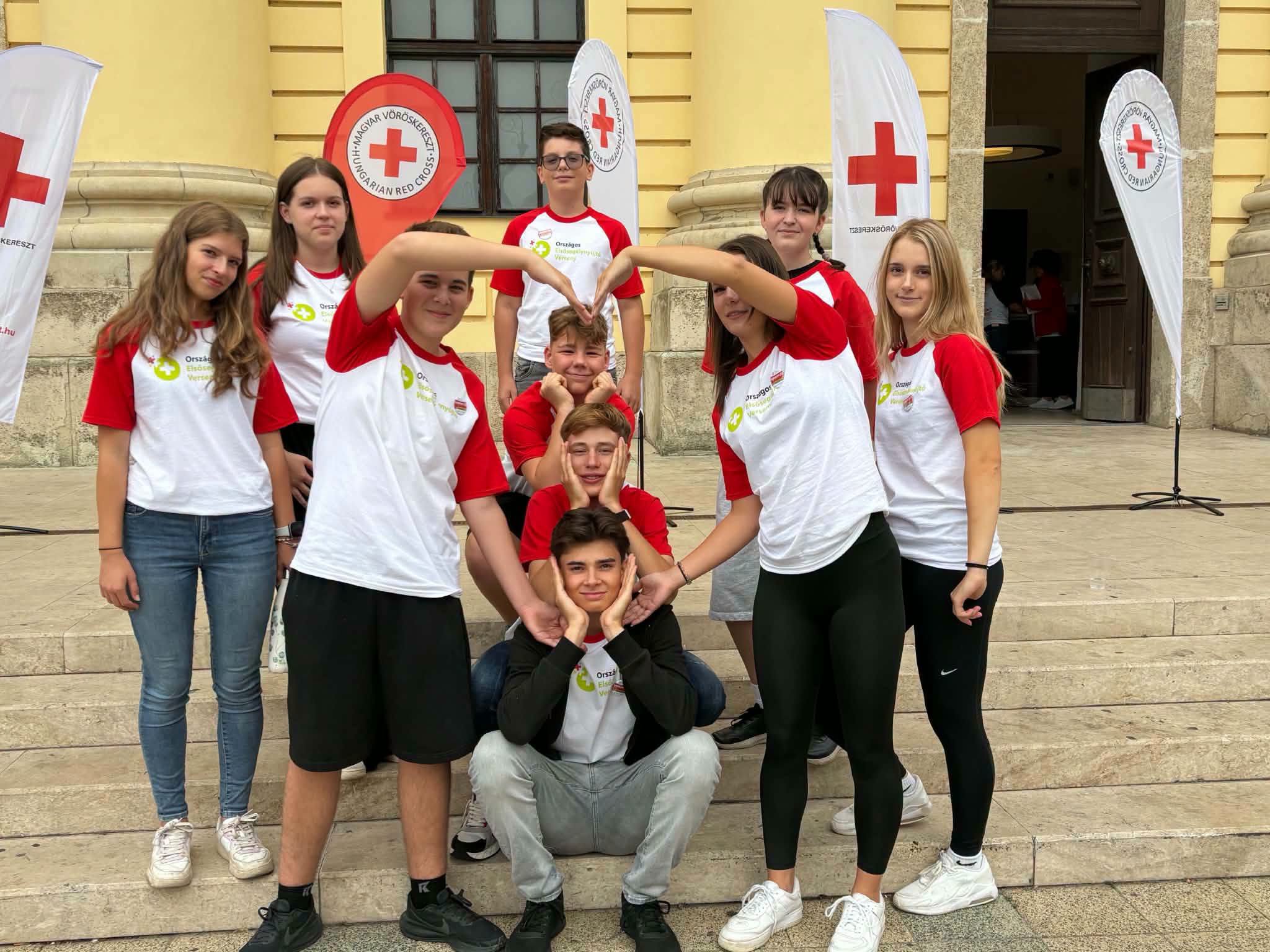Jöttünk, elláttunk, győztünk